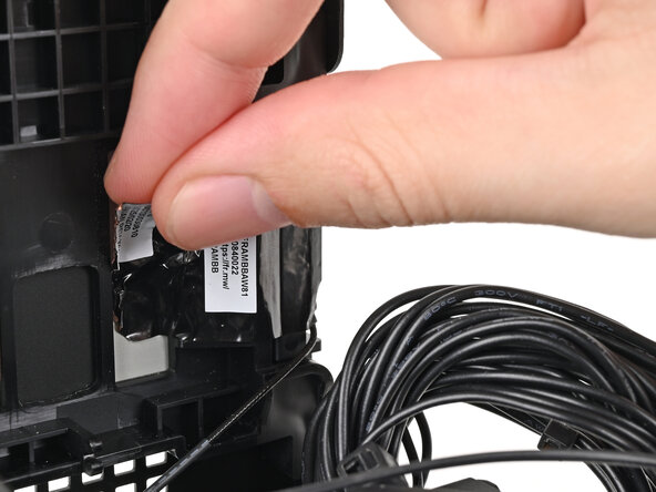 Framework Desktop Antennas Replacement, Peel off the copper film: Schritt 34, Bild 1 von 2