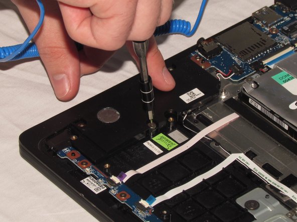 Sony Vaio Fit SVF15N26CXB Speaker Replacement, Speaker: crwdns2935265:05crwdnd2935265:02crwdnd2935265:03crwdne2935265:0