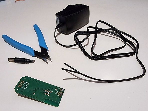 Philips Hue LightStrip Plus AC power adapter Replacement, Prepare new power cable: crwdns2935265:03crwdnd2935265:02crwdnd2935265:03crwdne2935265:0