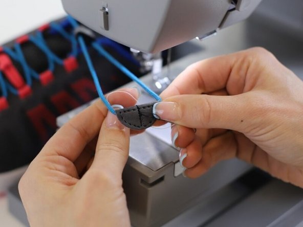 How to Replace a Speedlace With a Stopper, Reattach the lace to the patch: crwdns2935265:08crwdnd2935265:03crwdnd2935265:03crwdne2935265:0