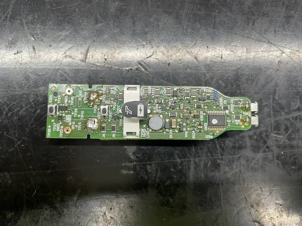 Sostituzione Batteria Rasoio Philips Multigroom: crwdns2935265:08crwdnd2935265:02crwdnd2935265:02crwdne2935265:0