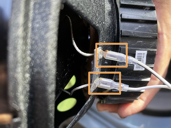 2004 Toyota 4Runner Passenger Side Window Replacement: crwdns2935265:05crwdnd2935265:02crwdnd2935265:02crwdne2935265:0