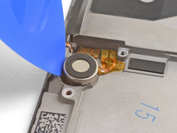 OnePlus 5 Screen and Digitizer Assembly Replacement, Vibration Motor: crwdns2935265:038crwdnd2935265:02crwdnd2935265:03crwdne2935265:0