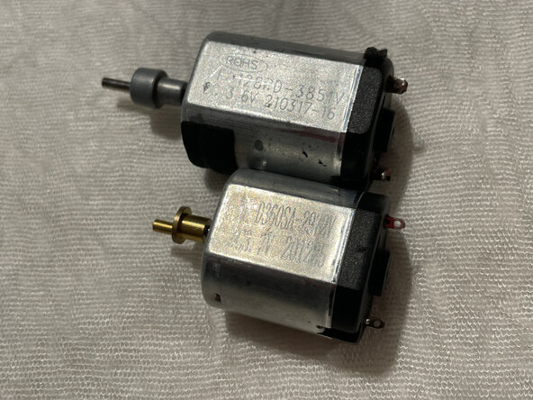 Babyliss Lithium Performance (E986E) Teardown, Prying open + replacement parts: crwdns2935265:05crwdnd2935265:03crwdnd2935265:03crwdne2935265:0