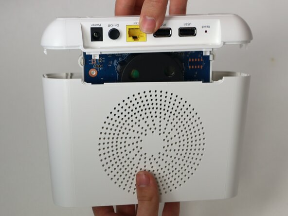 Arlo Pro 2 Base Station Motherboard Replacement, Base Station Motherboard: crwdns2935265:01crwdnd2935265:03crwdnd2935265:03crwdne2935265:0