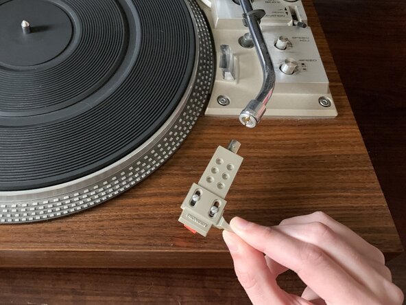 Pioneer PL-518 Turntable Needle Cartridge Replacement: crwdns2935265:03crwdnd2935265:02crwdnd2935265:02crwdne2935265:0