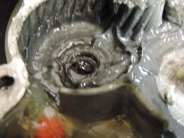 Kenwood Chef Gear Drive SER1018 Replacement, Mount the gearwheels: crwdns2935265:012crwdnd2935265:02crwdnd2935265:03crwdne2935265:0