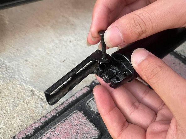 Pneumatic Door Closer Replacement: crwdns2935265:03crwdnd2935265:03crwdnd2935265:03crwdne2935265:0