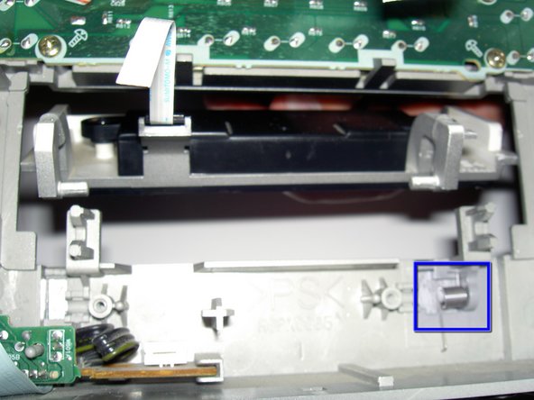 Panasonic SA-PM17 CD Tray Cover Replacement: crwdns2935265:019crwdnd2935265:02crwdnd2935265:02crwdne2935265:0