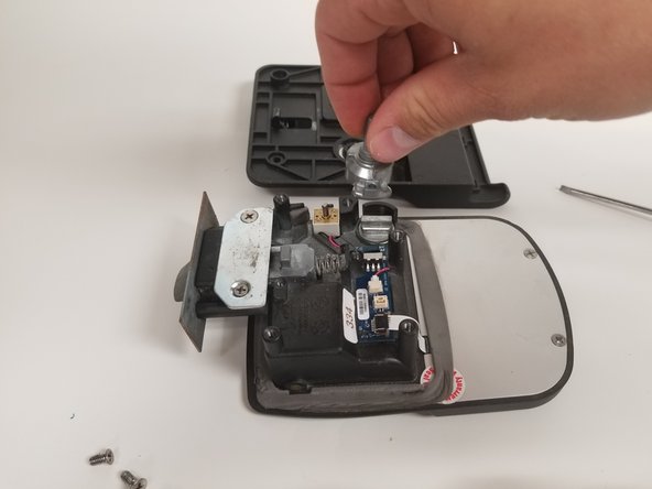 Replacing the Mechanical Actuator for a Bauer NE Electronic Trailer Lock: step 18, image 1 of 2