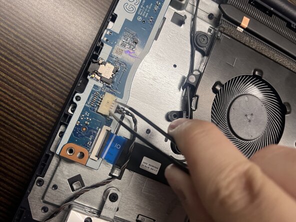 Lenovo IdeaPad 3-15IML05 Speakers Replacement, Speakers: crwdns2935265:04crwdnd2935265:02crwdnd2935265:02crwdne2935265:0