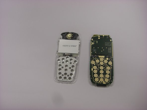 Disassembling Siemens A56 Motherboard from Keypad Interface, Motherboard from Keypad Interface: crwdns2935265:07crwdnd2935265:03crwdnd2935265:03crwdne2935265:0