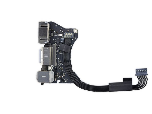 MacBook Air 11" Early 2015 Teardown: crwdns2935265:08crwdnd2935265:02crwdnd2935265:03crwdne2935265:0