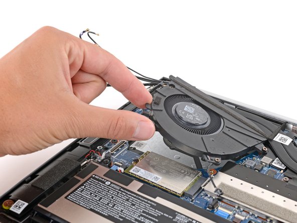 HP EliteBook 845 G9 Fan Replacement, Remove the fan: crwdns2935265:013crwdnd2935265:02crwdnd2935265:03crwdne2935265:0