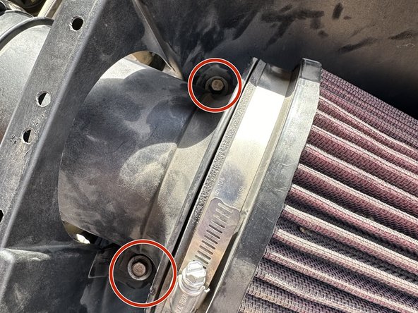 2020 Ford F150 3.5L Cold Air Intake Replacement: Schritt 6, Bild 2 von 3