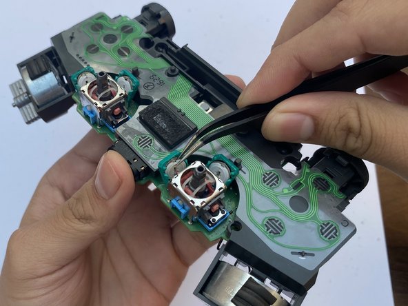 DulaShock 4 CUH-ZCT2 Potentiometer(s) Replacement: crwdns2935265:010crwdnd2935265:02crwdnd2935265:03crwdne2935265:0