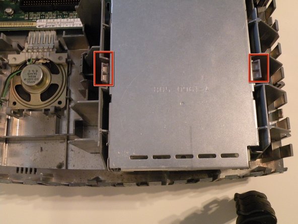 Macintosh IIsi Teardown, Floppy Drive: step 7, image 2 of 3