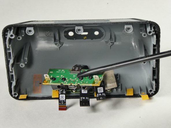 Amazon Echo Show 5 I/O Board Replacement: crwdns2935265:012crwdnd2935265:02crwdnd2935265:02crwdne2935265:0