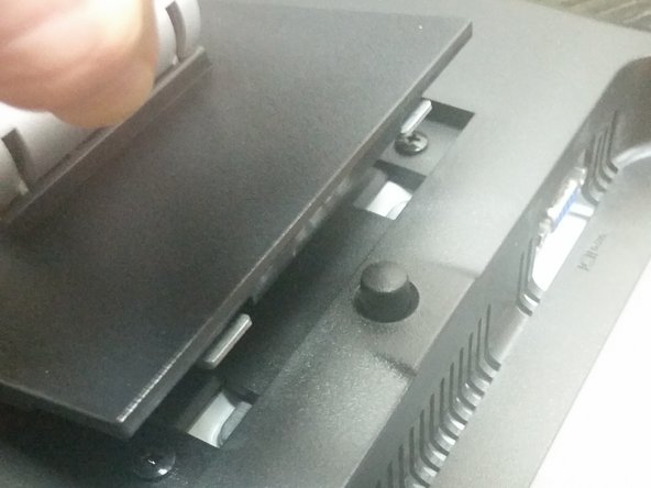 Repairing LCD monitor Dell 17", Put the back cover back on: step 10, image 3 of 3