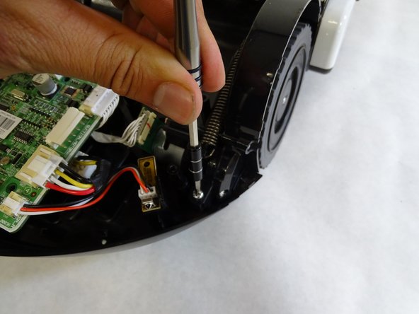 Samsung POWERbot VR9000 Right Driving Wheel Replacement: crwdns2935265:013crwdnd2935265:02crwdnd2935265:02crwdne2935265:0