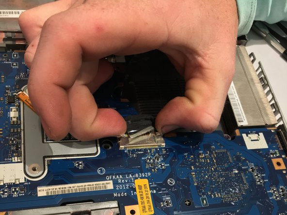 Toshiba Satellite P855-S5312 Hinge  Replacement: crwdns2935265:07crwdnd2935265:02crwdnd2935265:02crwdne2935265:0