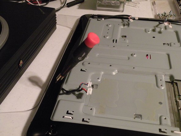 Apple Studio Display M7649 Teardown: crwdns2935265:013crwdnd2935265:02crwdnd2935265:03crwdne2935265:0