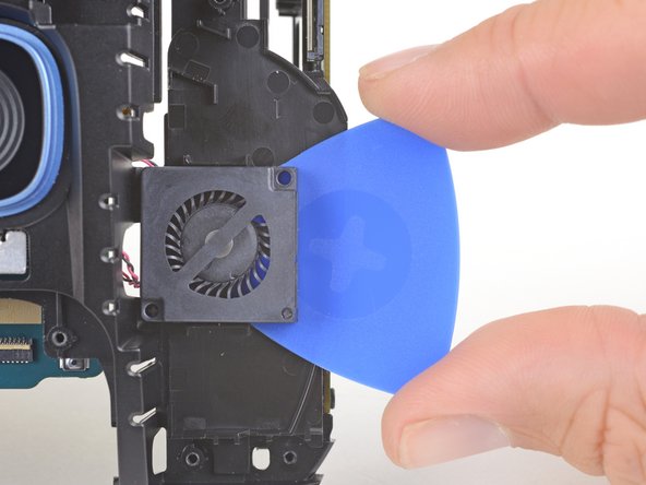 HTC Vive Cosmos Fan Replacement, Remove the fan: crwdns2935265:031crwdnd2935265:02crwdnd2935265:02crwdne2935265:0