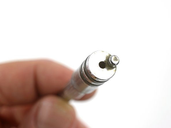 Austausch der Dichtungen im  Dampf-/Heißwasserventil, Dampfdüse entfernen: crwdns2935265:010crwdnd2935265:02crwdnd2935265:03crwdne2935265:0