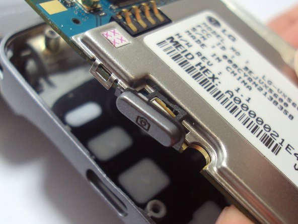 LG VX5600 Motherboard Replacement: crwdns2935265:05crwdnd2935265:02crwdnd2935265:02crwdne2935265:0