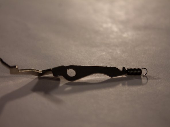 Greist Buttonholer Fork Arm Spring Replacement, Replace the Spring: crwdns2935265:03crwdnd2935265:02crwdnd2935265:02crwdne2935265:0