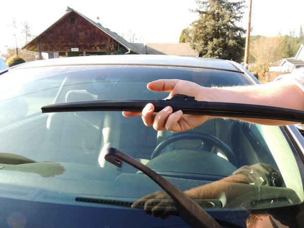 2005 Infiniti G35 Windshield Wiper Replacement: crwdns2935265:04crwdnd2935265:03crwdnd2935265:03crwdne2935265:0