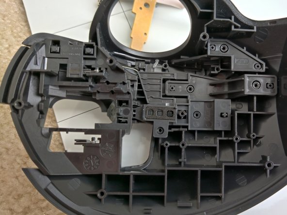 Logitech MX Ergo Disassembly, Disassembly of top half: crwdns2935265:09crwdnd2935265:03crwdnd2935265:03crwdne2935265:0