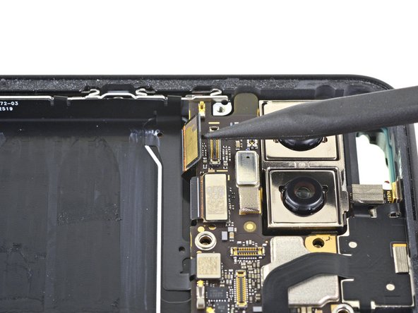 Google Pixel 4 Side Buttons Replacement, Disconnect the motherboard press connectors: crwdns2935265:033crwdnd2935265:02crwdnd2935265:03crwdne2935265:0