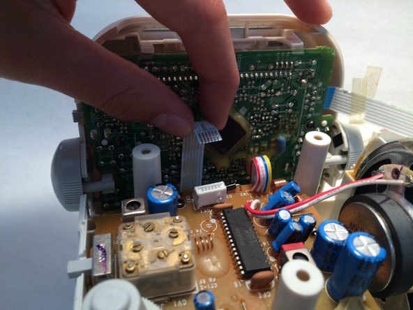 Sony Dream Machine ICF-C180 Speaker Replacement: crwdns2935265:04crwdnd2935265:02crwdnd2935265:02crwdne2935265:0