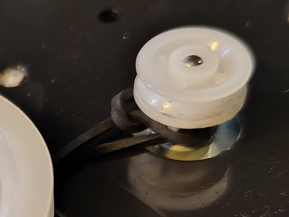 Sony CDP-CE275 CD Player Belt Replacement, Replace the belt: step 4, image 1 of 3