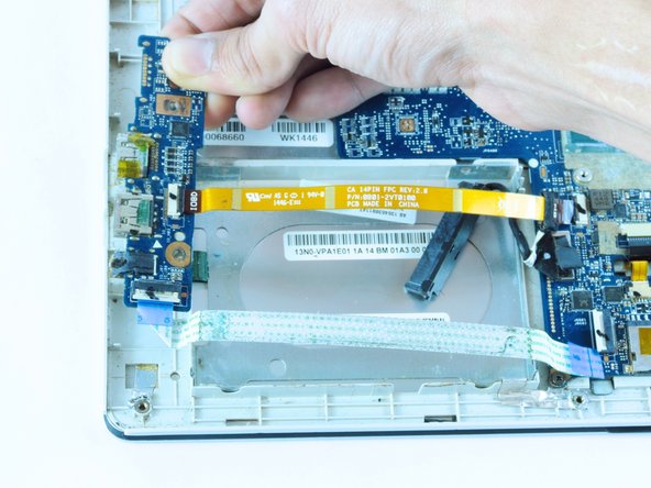 Toshiba Satellite E45t-B4300 USB HDMI Audio Circuit Board Replacement: crwdns2935265:08crwdnd2935265:02crwdnd2935265:02crwdne2935265:0