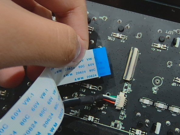 Razer BlackWidow V3 Pro Top Housing Replacement, ZIF connector removal: crwdns2935265:07crwdnd2935265:03crwdnd2935265:03crwdne2935265:0