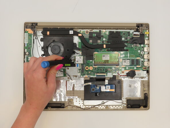 Lenovo IdeaPad 3-15ADA05 Wi-Fi Card Replacement: crwdns2935265:06crwdnd2935265:02crwdnd2935265:02crwdne2935265:0