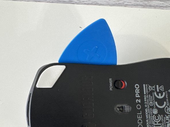 Glorious Model O2 Pro Teardown, Remove Inner shell: crwdns2935265:08crwdnd2935265:03crwdnd2935265:03crwdne2935265:0