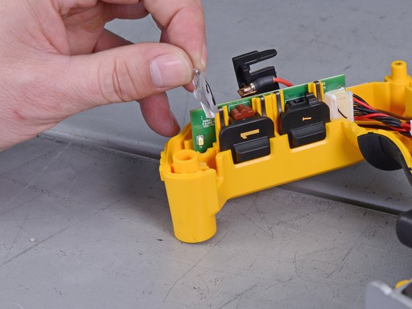 Dewalt Nailers DCN21PL 2018 Solenoid Assembly Replacement, Remove lens cover: crwdns2935265:014crwdnd2935265:02crwdnd2935265:02crwdne2935265:0