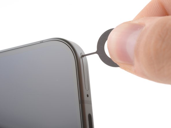 Google Pixel 9 SIM-Karteneinschub ersetzen, Entferne den SIM Kartenhalter: Schritt 1, Bild 1 von 3