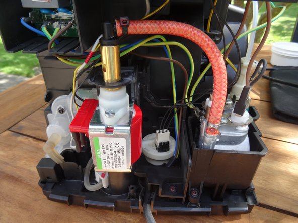 Philips EP models: pump replacement: crwdns2935265:010crwdnd2935265:02crwdnd2935265:03crwdne2935265:0