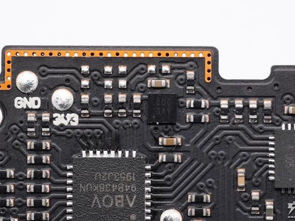 SAMSUNG 10000mAh 25W PD charger Power bank Teardown, Components details 4: 步骤 7 中的图像 3，3