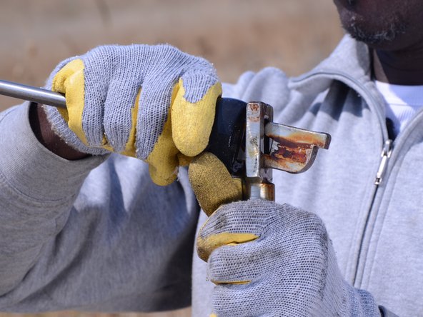 Afridev Casing Pipe Disassembly: crwdns2935265:013crwdnd2935265:02crwdnd2935265:03crwdne2935265:0