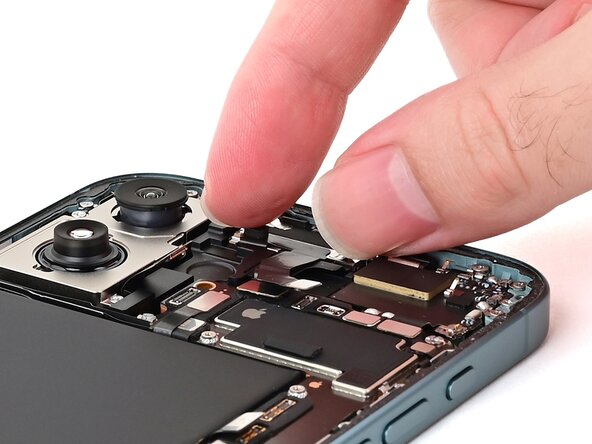 iPhone 16 Plus Earpiece Speaker Replacement, Install the front camera assembly: crwdns2935265:037crwdnd2935265:02crwdnd2935265:02crwdne2935265:0