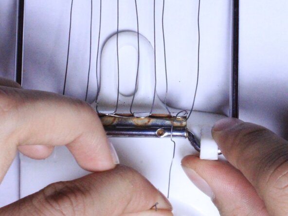 Egg Slicer Wire Replacement: 6 단계, 이미지 3개 중 2개