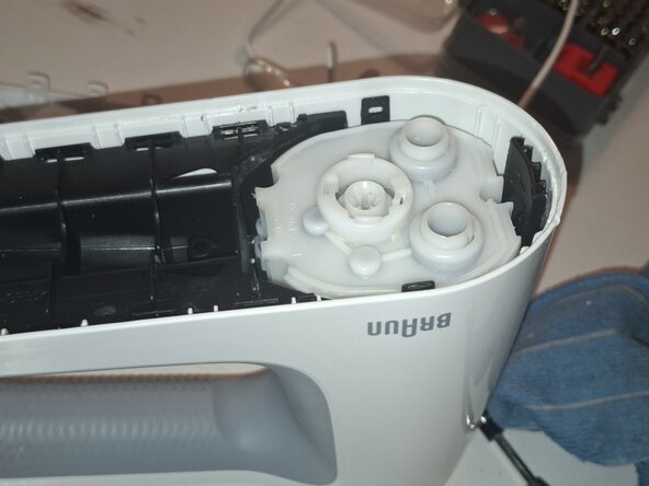 Braun Multimix 5 Base Plate Disassembly, Release the small tabs of the bottom plate: step 1, image 2 of 2