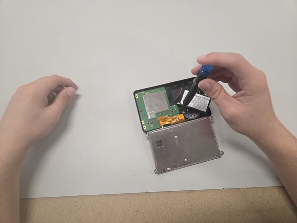 Garmin Nuvi 1450 Battery Replacement: step 5, image 3 of 3