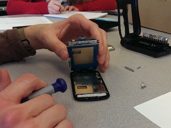 LG Vortex Screen Replacement: crwdns2935265:010crwdnd2935265:03crwdnd2935265:03crwdne2935265:0