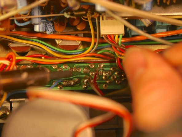 Montgomery Ward GEN-39500 Cassette Player Replacement (Left Side): crwdns2935265:09crwdnd2935265:02crwdnd2935265:03crwdne2935265:0